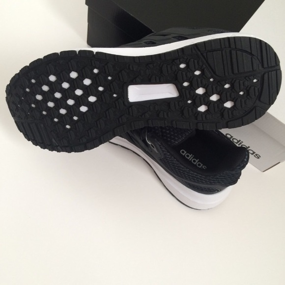 NIB Adidas Men Ultimashow Running Sneaker Shoes - Picture 6 of 7